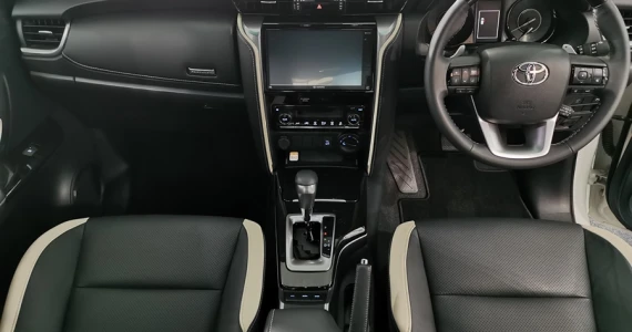 รูปภาพ โตโยต้า Toyota Fortuner 2.8 Legender 4WD AT ปี 2021