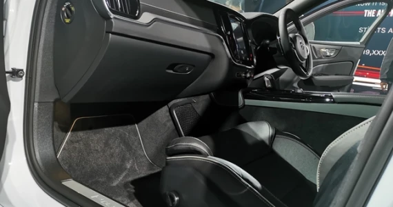 รูปภาพ วอลโว่ Volvo S60 Recharge Plug-in Hybrid Inscription Expression ปี 2022