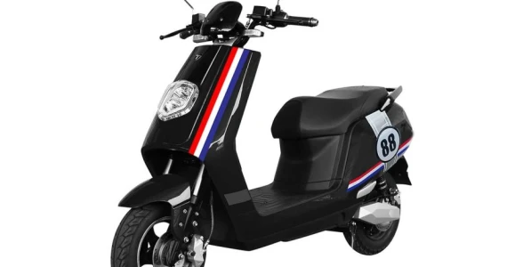 รูปภาพ โทมัส อีวี Thomas Crystal 1000W ปี 2022