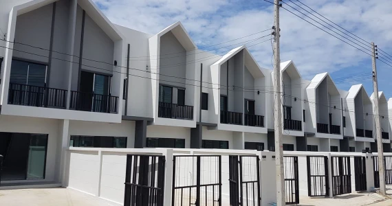 รูปภาพ เดอะ คอมมอน ทาวน์โฮม พุทธมณฑลสาย 5 (The Common Townhome Buddhamonthon Sai 5)