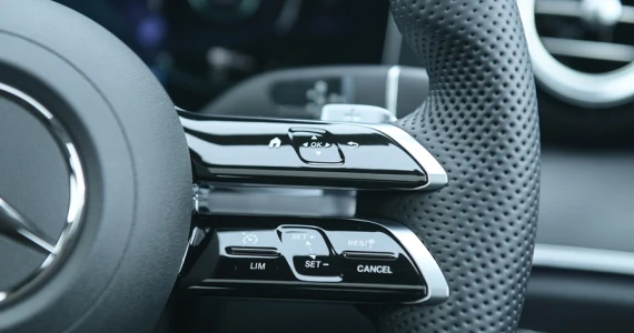 รูปภาพ เมอร์เซเดส-เบนซ์ Mercedes-benz E-Class E 300 e AMG Dynamic ปี 2021