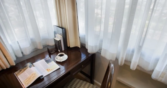 รูปภาพ ริเวอไรน์ เพลส คอนโดมิเนียม (Riverine Place)