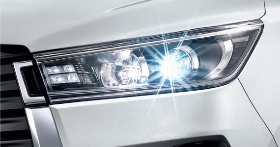 รูปภาพ โตโยต้า Toyota Innova 2.8 Crysta Premium ปี 2020