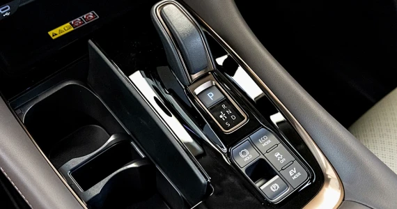รูปภาพ โตโยต้า Toyota Alphard 2.5 HEV ปี 2023