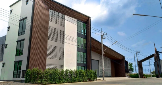 รูปภาพ แฟคทอรี่ยาร์ด @ ลำลูกกา (Factory Yard @ Lamlukka)