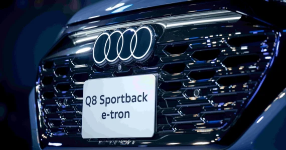 รูปภาพ อาวดี้ Audi Q8 Sportback e-tron 55 quattro S line Black edition ปี 2023