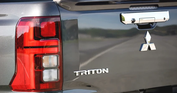 รูปภาพ มิตซูบิชิ Mitsubishi Triton Double Cab 2.4 ULTRA 4WD AT ปี 2023