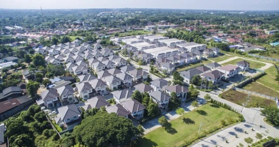 รูปภาพ ดีญ่า วาเล่ย์ สารภี (Diya Valley Sarapee)