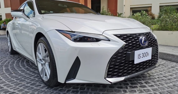 รูปภาพ เลกซัส Lexus IS 300h Premium MY2020 ปี 2020