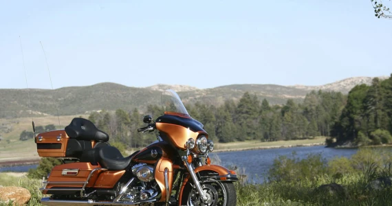 รูปภาพ ฮาร์ลีย์-เดวิดสัน Harley-Davidson Touring Electra Glide Ultra Classic ปี 2015