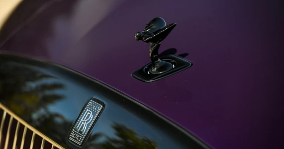 รูปภาพ โรลส์-รอยซ์ Rolls-Royce Black Badge Spectre ปี 2025