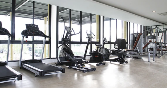 รูปภาพ ฟลอรา ติวานนท์ (Flora Tiwanon)