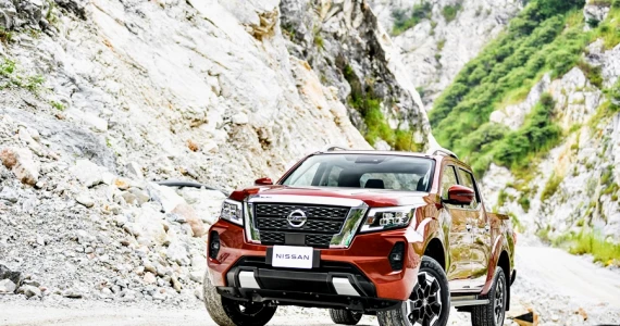 รูปภาพ นิสสัน Nissan Navara Double Cab Calibre E 7AT Black Edition ปี 2024