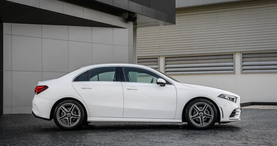 รูปภาพ เมอร์เซเดส-เบนซ์ Mercedes-benz A-Class A 200 AMG Dynamic (CKD) ปี 2020