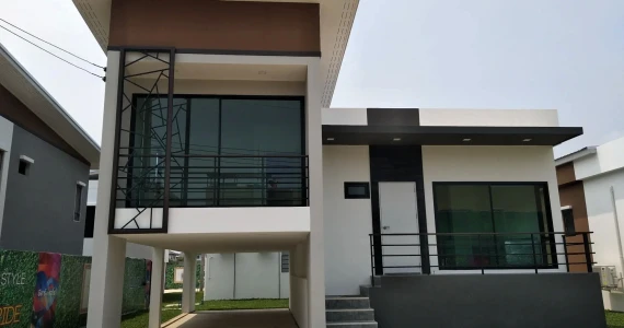 รูปภาพ บ้านร็อคการ์เด้น 3 (บีอาร์ @ แอโร) กรุงเทพฯ (Rock Garden 3 BR @ Aero)