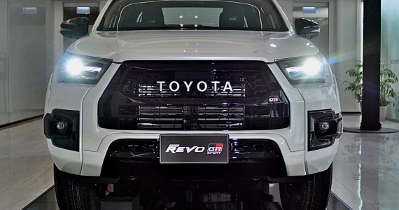รูปภาพ โตโยต้า Toyota Revo GR Sport 2.8 AT Hi-Floor 4X4 ปี 2021