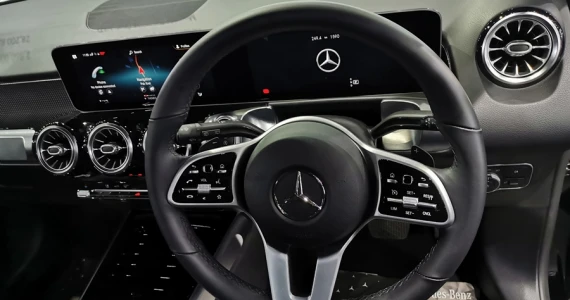 รูปภาพ เมอร์เซเดส-เบนซ์ Mercedes-benz GLB-Class GLB 200 Progressive ปี 2020