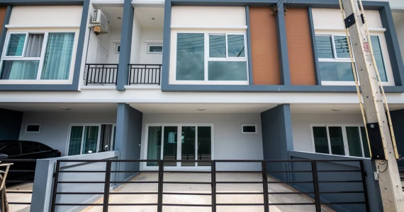 รูปภาพ อุไรสิริ ไลท์ ดอนทอง x ประชาสุข (Uraisiri Lite Donthong x Prachasuk)