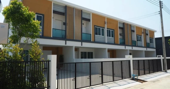 รูปภาพ บ้านร่มไม้ โรจนะ  (Baan Rom Mai Rojana)