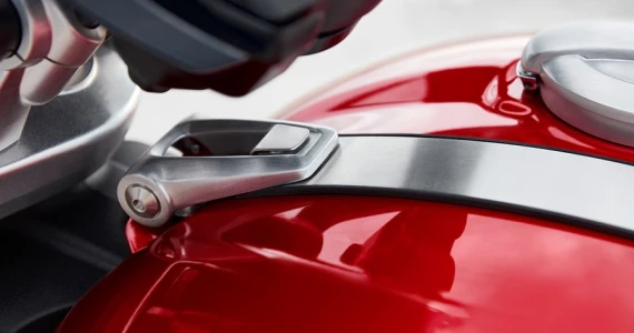 รูปภาพ ไทรอัมพ์ Triumph ROCKET 3 R ปี 2023