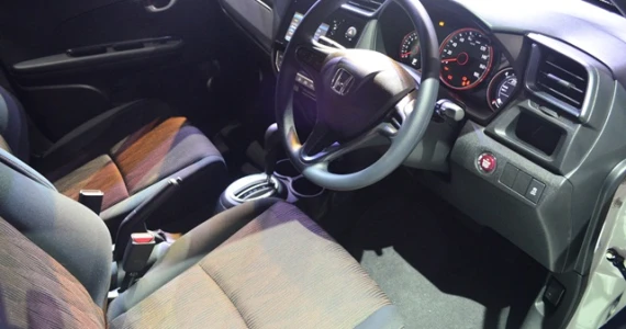 รูปภาพ ฮอนด้า Honda Mobilio RS AT ปี 2017