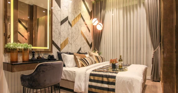 รูปภาพ เมย์แฟร์ เพลส วิคทอรี่ โมนูเมนต์ (Mayfair Place Victory Monument)