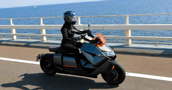 รูปภาพ บีเอ็มดับเบิลยู BMW CE 04 ปี 2022