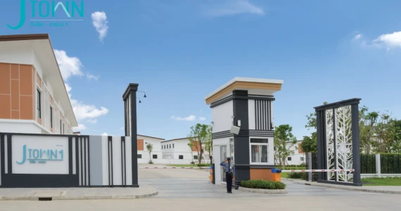 รูปภาพ เจ ทาวน์ รังสิต คลอง 1 (J Town Rangsit - Klong 1)