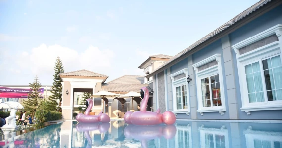 รูปภาพ โกลเด้น ทาวน์ สุขุมวิท-สถานีรถไฟฟ้าแบริ่ง (Golden Town Sukhumvit-Bearing Station)