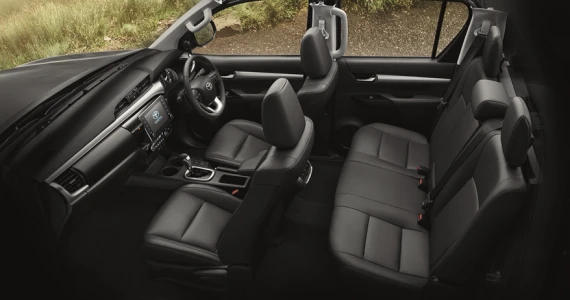 รูปภาพ โตโยต้า Toyota Revo Double Cab Prerunner 2.4 Mid 60th Anniversary ปี 2022