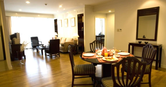 รูปภาพ ริเวอไรน์ เพลส คอนโดมิเนียม (Riverine Place)