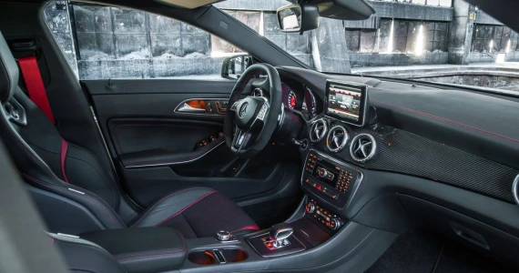 รูปภาพ เมอร์เซเดส-เบนซ์ Mercedes-benz AMG CLA 45 AMG 4Matic ปี 2014