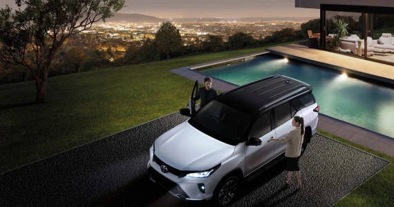 รูปภาพ โตโยต้า Toyota Fortuner 2.4 Legender 4WD AT ปี 2023