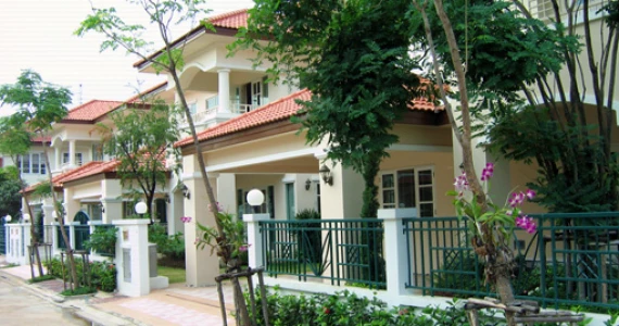 รูปภาพ รติรมย์ พาร์ค (Ratirom Park)