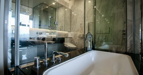 รูปภาพ ศาลาแดง วัน (Saladaeng One)