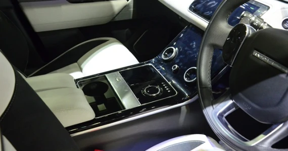รูปภาพ แลนด์โรเวอร์ Land Rover Range Rover Velar HSE ปี 2017