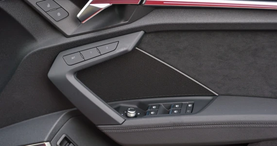 รูปภาพ อาวดี้ Audi RS 3 Sportback quattro ปี 2022