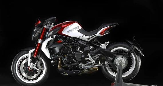 รูปภาพ เอ็มวี ออกุสต้า MV Agusta Brutale 800 Dragster RR ปี 2015