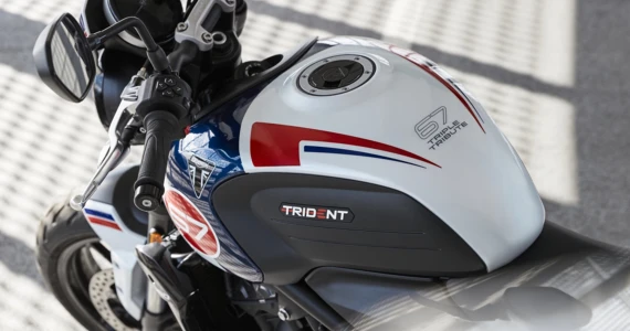 รูปภาพ ไทรอัมพ์ Triumph Trident Triple Tribute Special Edition ปี 2024