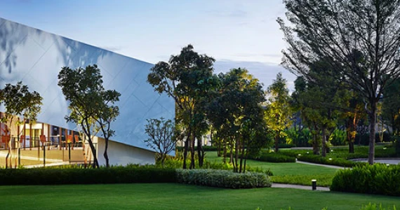 รูปภาพ เศรษฐสิริ กรุงเทพกรีฑา (Setthasiri Krungthep Kreetha)