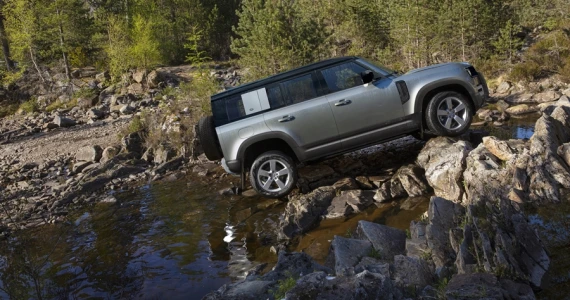 รูปภาพ แลนด์โรเวอร์ Land Rover Defender 90 Diesel 2.0 S Ingenium ปี 2020