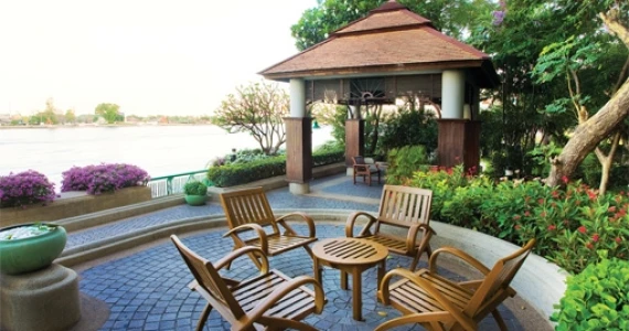 รูปภาพ ริเวอไรน์ เพลส คอนโดมิเนียม (Riverine Place)