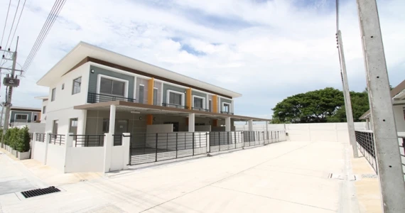 รูปภาพ ไลฟ@บ้านบึง (Life @ Baan Bueng)