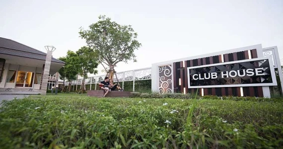 รูปภาพ ดิ ไอคอน 3 ประโดก (The icon 3 Pradok)