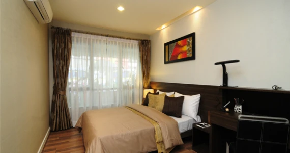 รูปภาพ ซิลค์ สนามเป้า (Silk Sanampao)