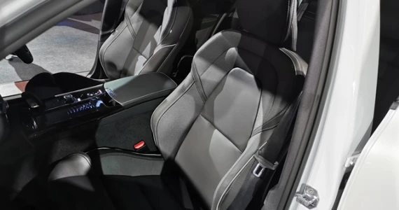 รูปภาพ วอลโว่ Volvo S60 Recharge Plug-in Hybrid R-Design ปี 2022