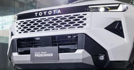 รูปภาพ โตโยต้า Toyota Hilux Travo Double Cab Prerunner 2.8 Smart MT ปี 2025