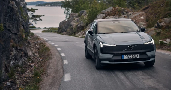 รูปภาพ วอลโว่ Volvo EX30 Ultra Twin Performance Cross Country ปี 2025