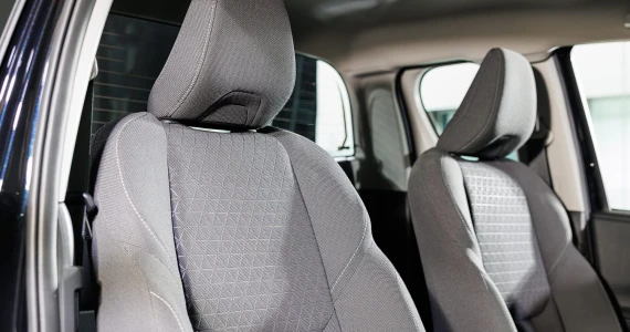 รูปภาพ โตโยต้า Toyota Hilux Travo Smart Cab Prerunner 2.8 Premium AT ปี 2025