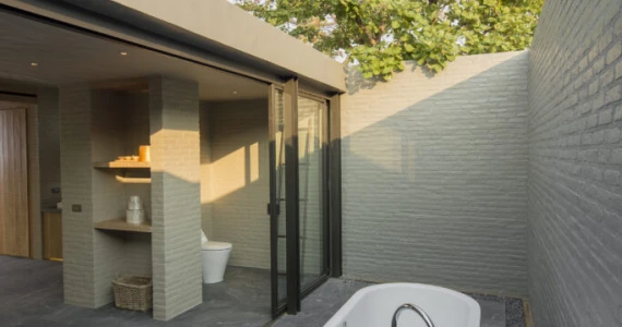 รูปภาพ ภิรมย์ แอท วินยาร์ด (Pirom at Vineyard)